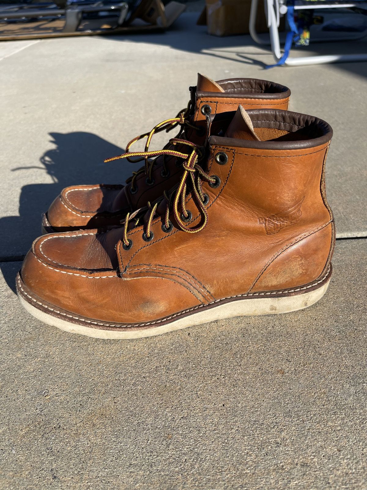 Photo by patinathunderdome on February 5, 2022 of the Red Wing 6-Inch Classic Moc in S.B. Foot Oro-Iginal.