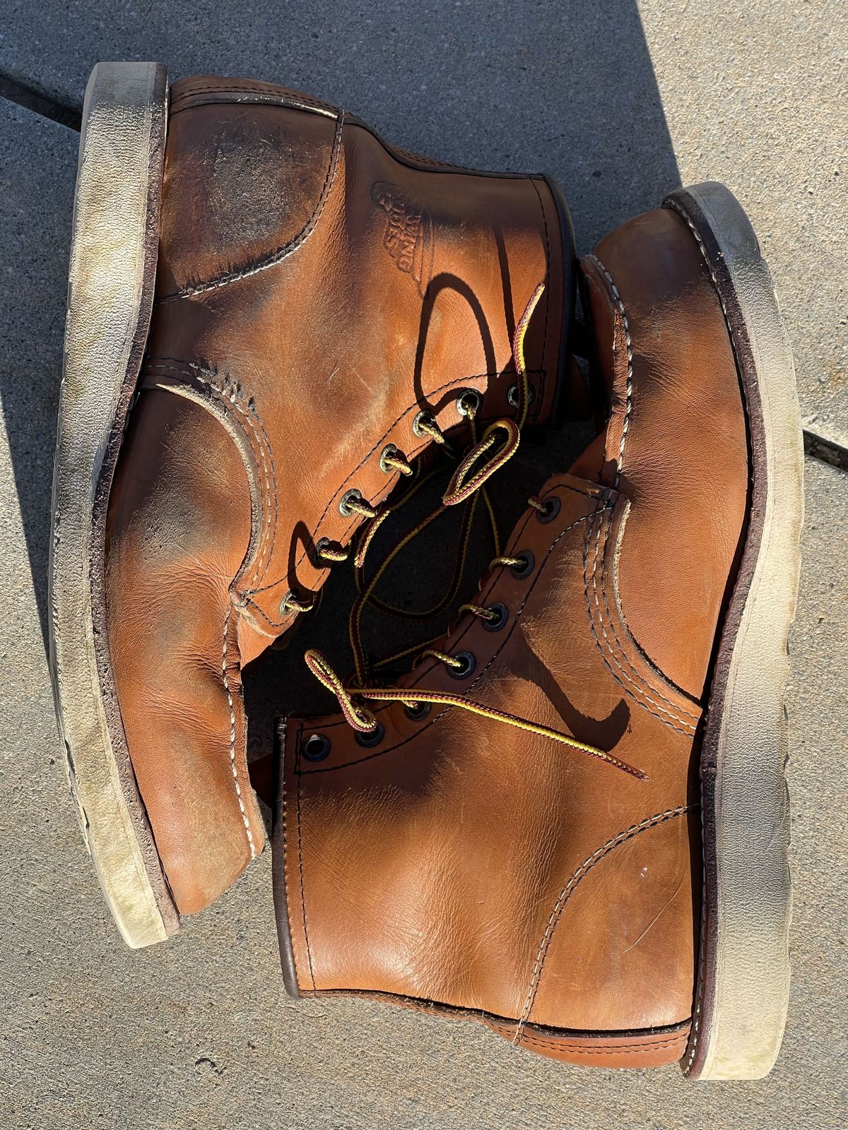 Photo by patinathunderdome on February 5, 2022 of the Red Wing 6-Inch Classic Moc in S.B. Foot Oro-Iginal.
