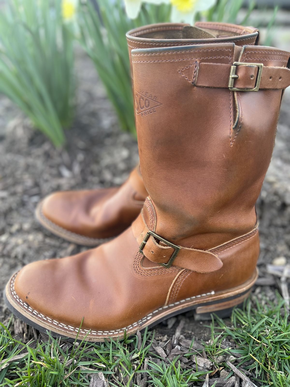 Photo by patinathunderdome on April 5, 2022 of the Wesco Boss Engineer Boot in Seidel British Tan Domain.