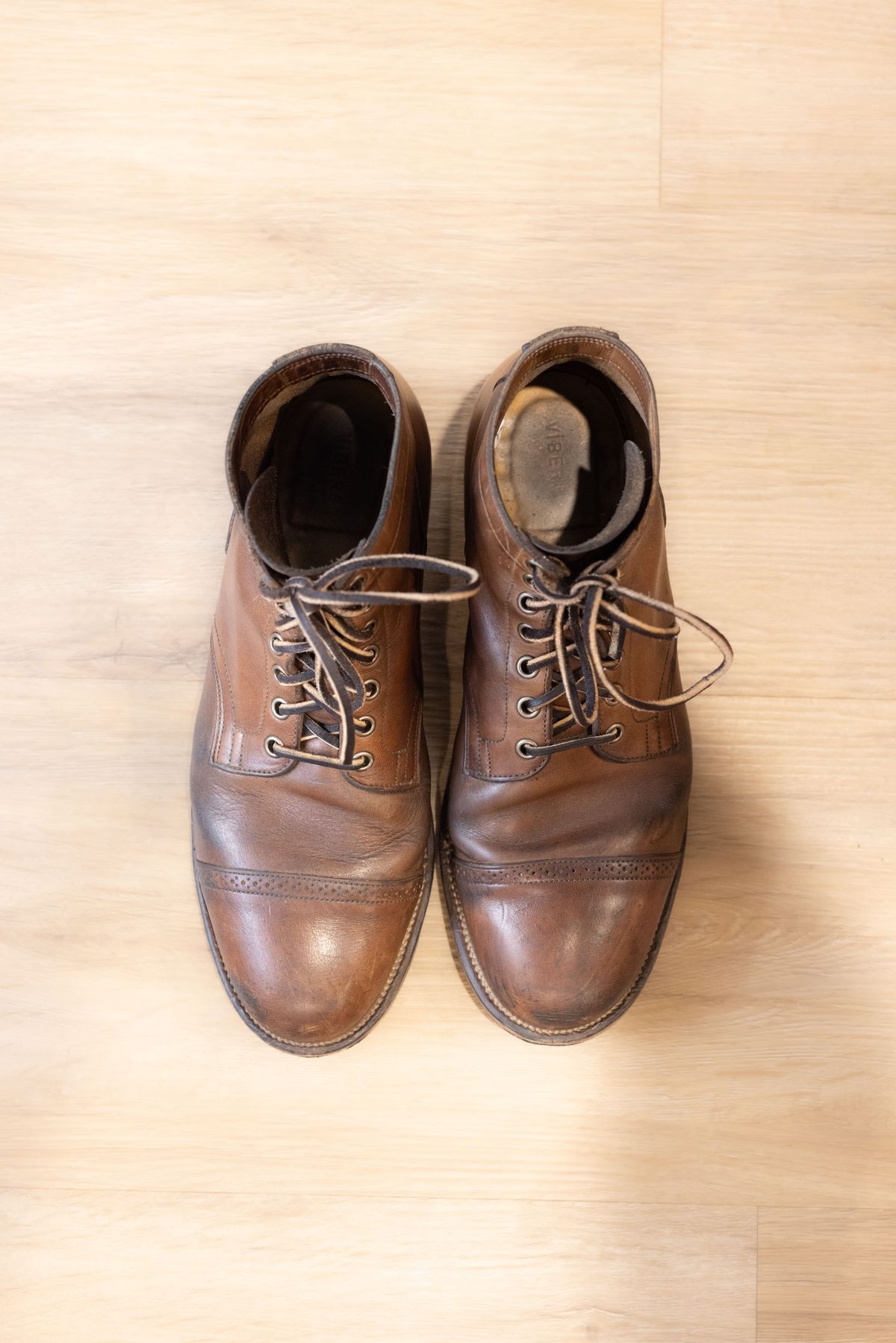 Photo by patinathunderdome on March 3, 2022 of the Viberg Service Boot in Horween Natural Chromexcel.