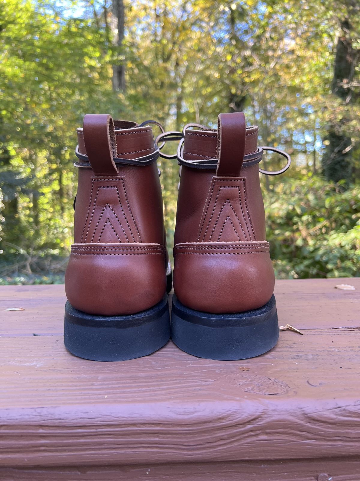 Photo by patinathunderdome on November 1, 2021 of the Nicks Traveler in Wickett & Craig Medium Brown English Bridle.
