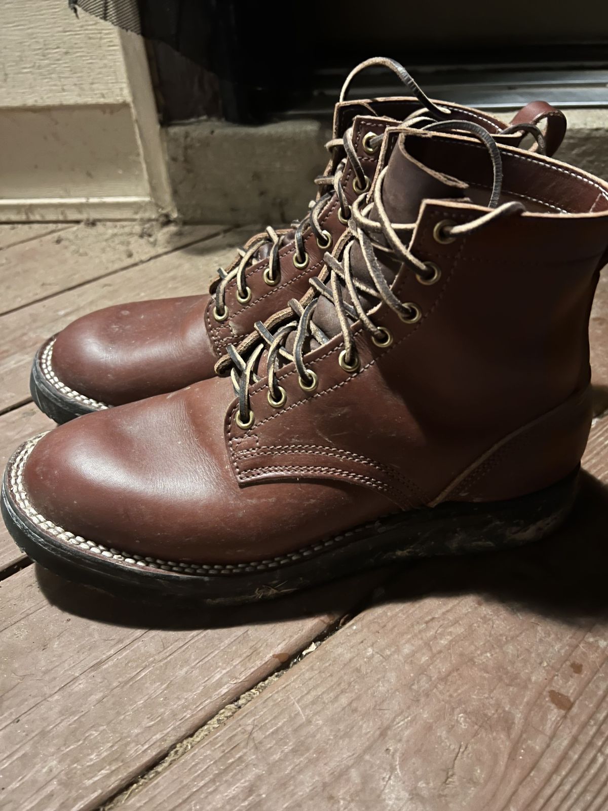 Photo by patinathunderdome on January 6, 2022 of the Nicks Traveler in Wickett & Craig Medium Brown English Bridle.