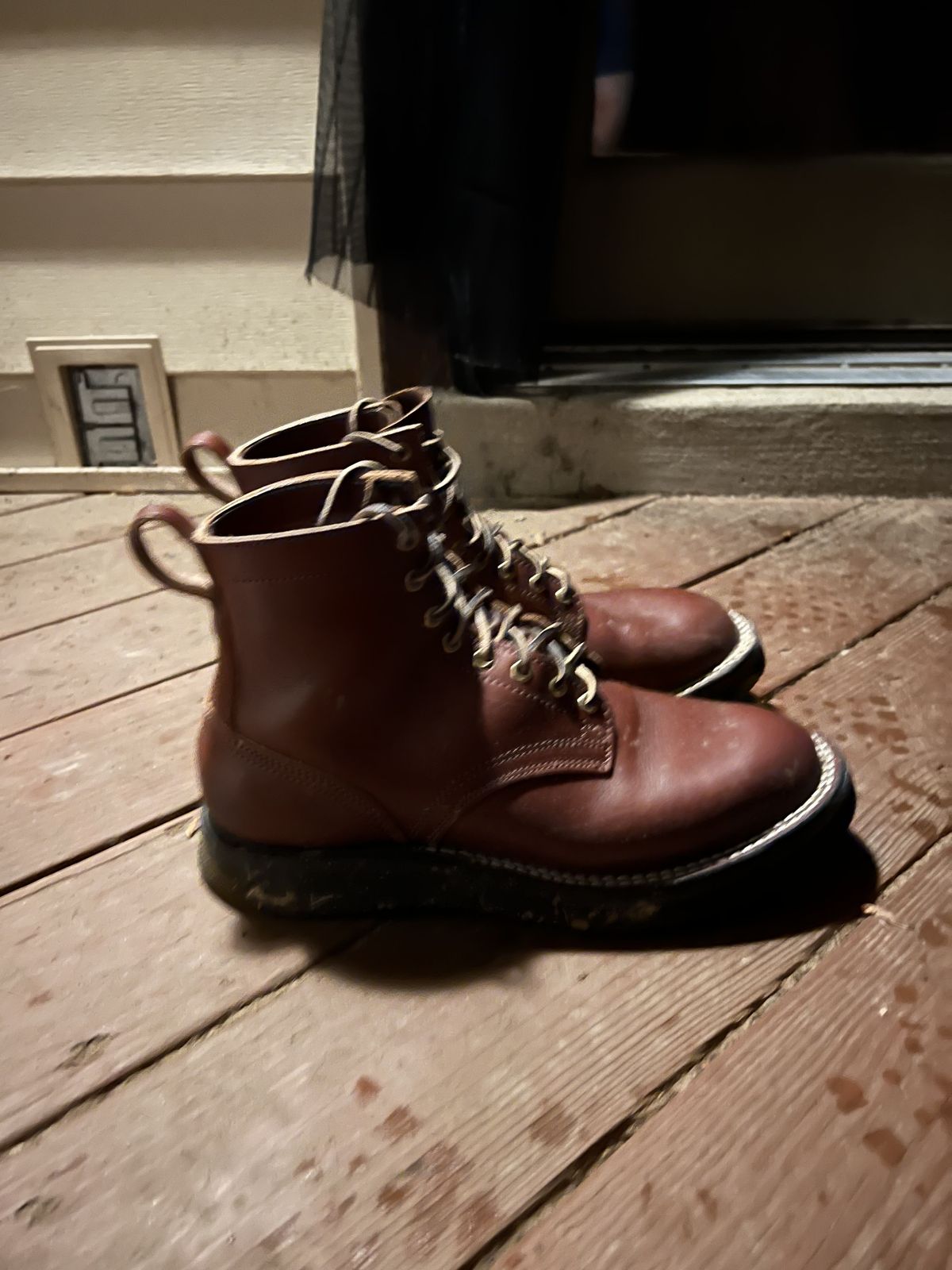 Photo by patinathunderdome on January 6, 2022 of the Nicks Traveler in Wickett & Craig Medium Brown English Bridle.
