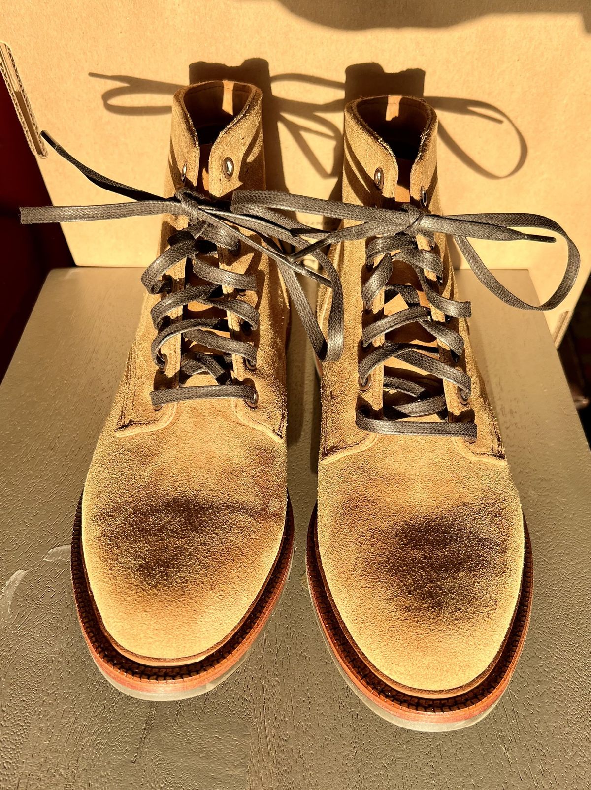 Photo by patinathunderdome on October 1, 2021 of the Parkhurst The Allen in S.B. Foot Dune Roughout Suede.