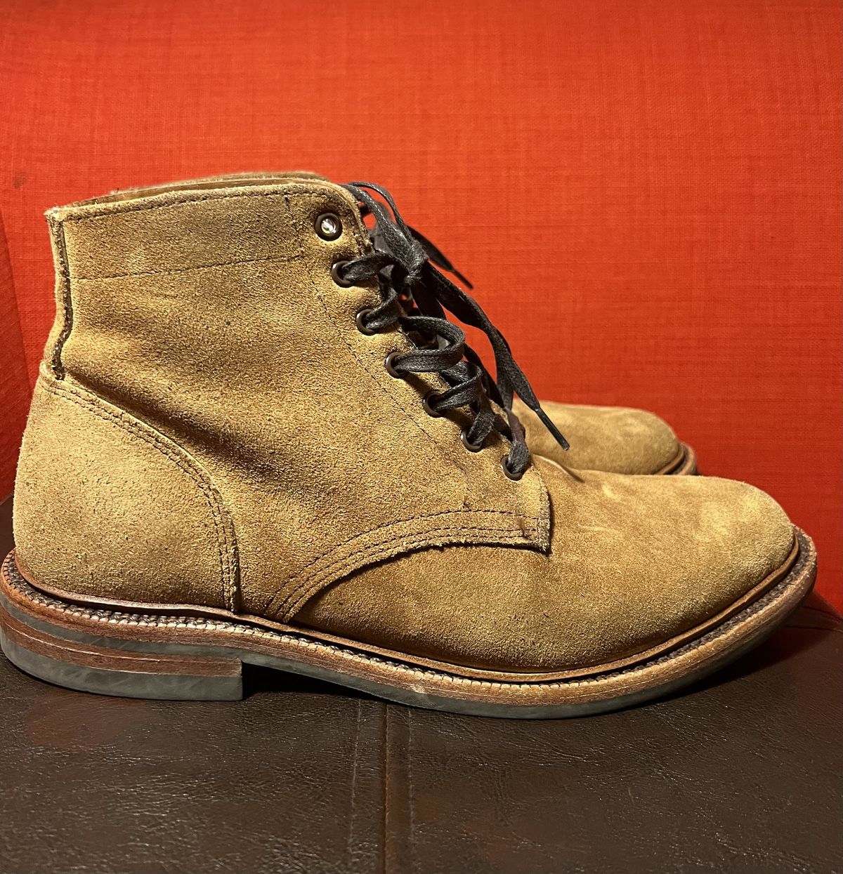 Photo by patinathunderdome on November 3, 2021 of the Parkhurst The Allen in S.B. Foot Dune Roughout Suede.