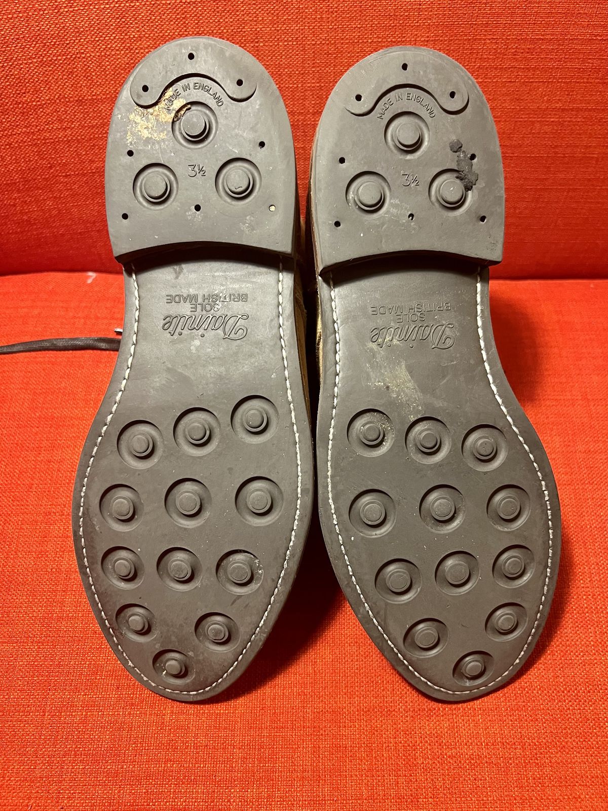 Photo by patinathunderdome on December 6, 2021 of the Parkhurst The Allen in S.B. Foot Dune Roughout Suede.
