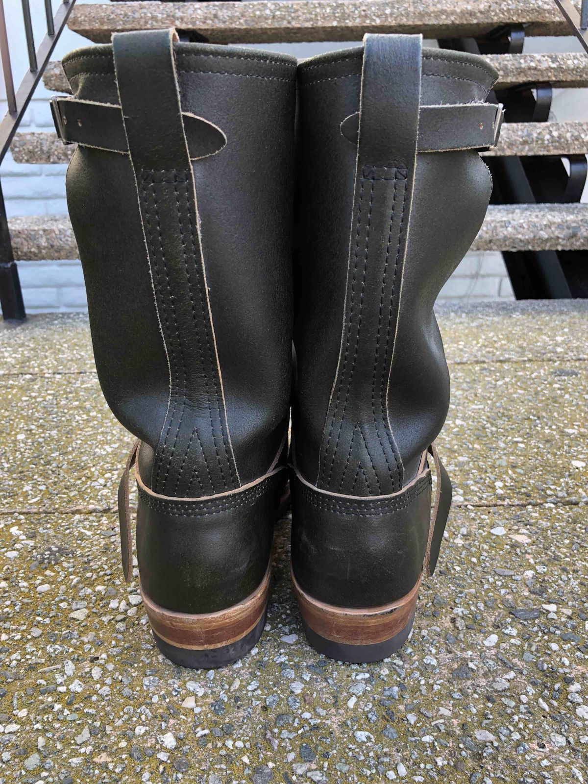 Photo by patinathunderdome on November 2, 2021 of the Wesco Mister Lou in Horween Olive Waxed Flesh.