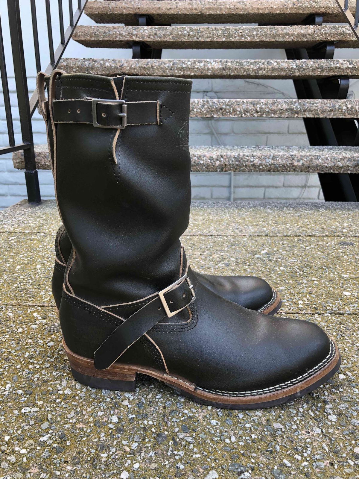 Photo by patinathunderdome on November 2, 2021 of the Wesco Mister Lou in Horween Olive Waxed Flesh.