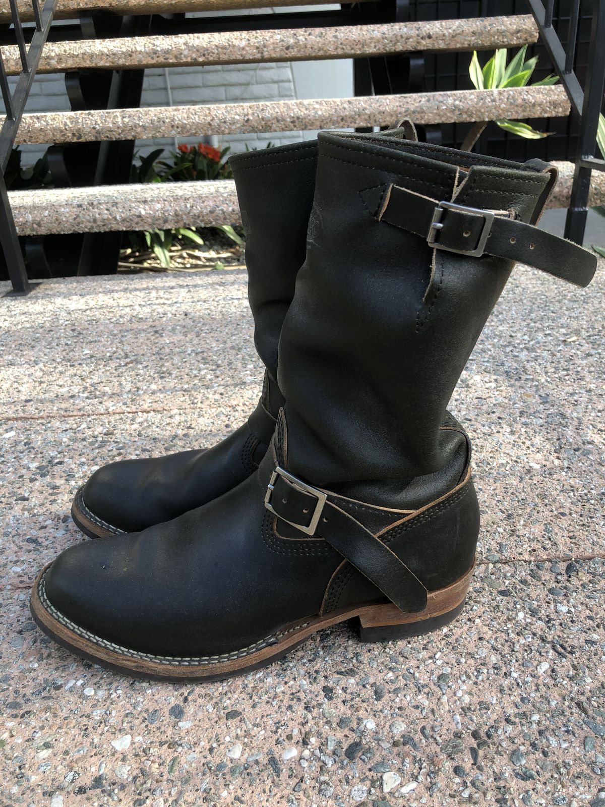 Photo by patinathunderdome on March 3, 2022 of the Wesco Mister Lou in Horween Olive Waxed Flesh.