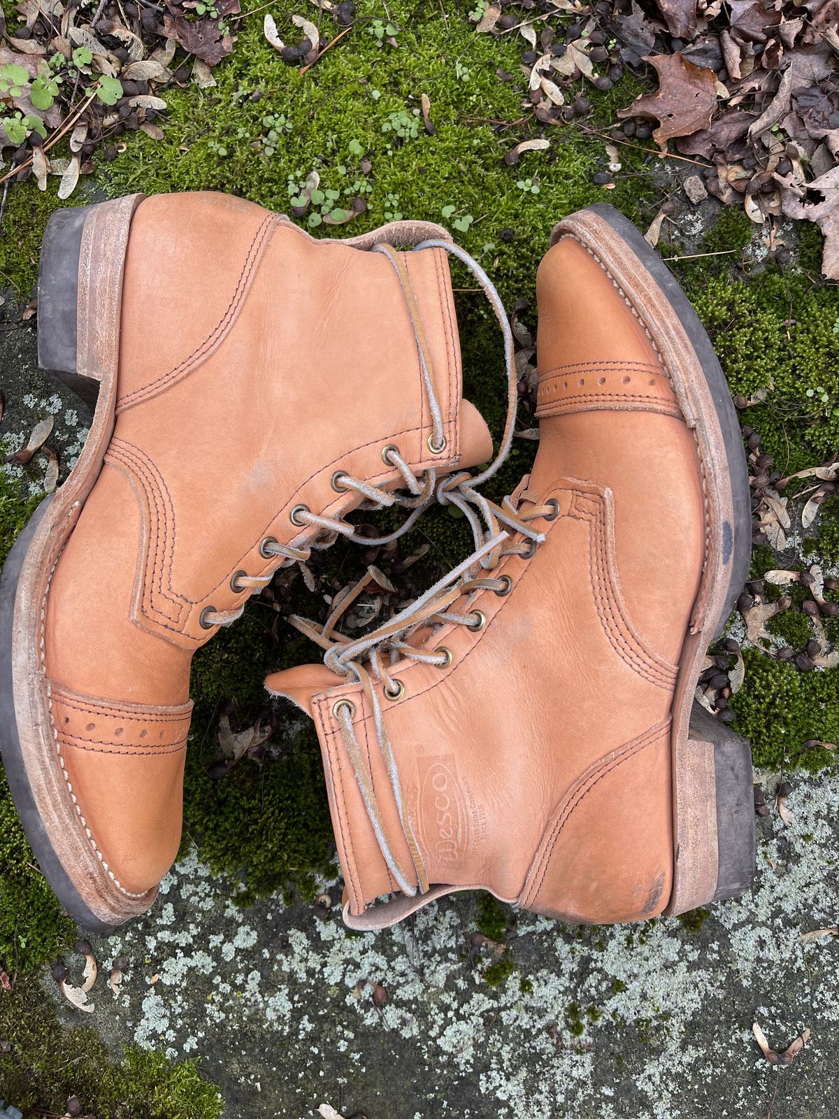 Photo by patinathunderdome on November 4, 2021 of the Wesco Hendrik in Horween Natural Essex.