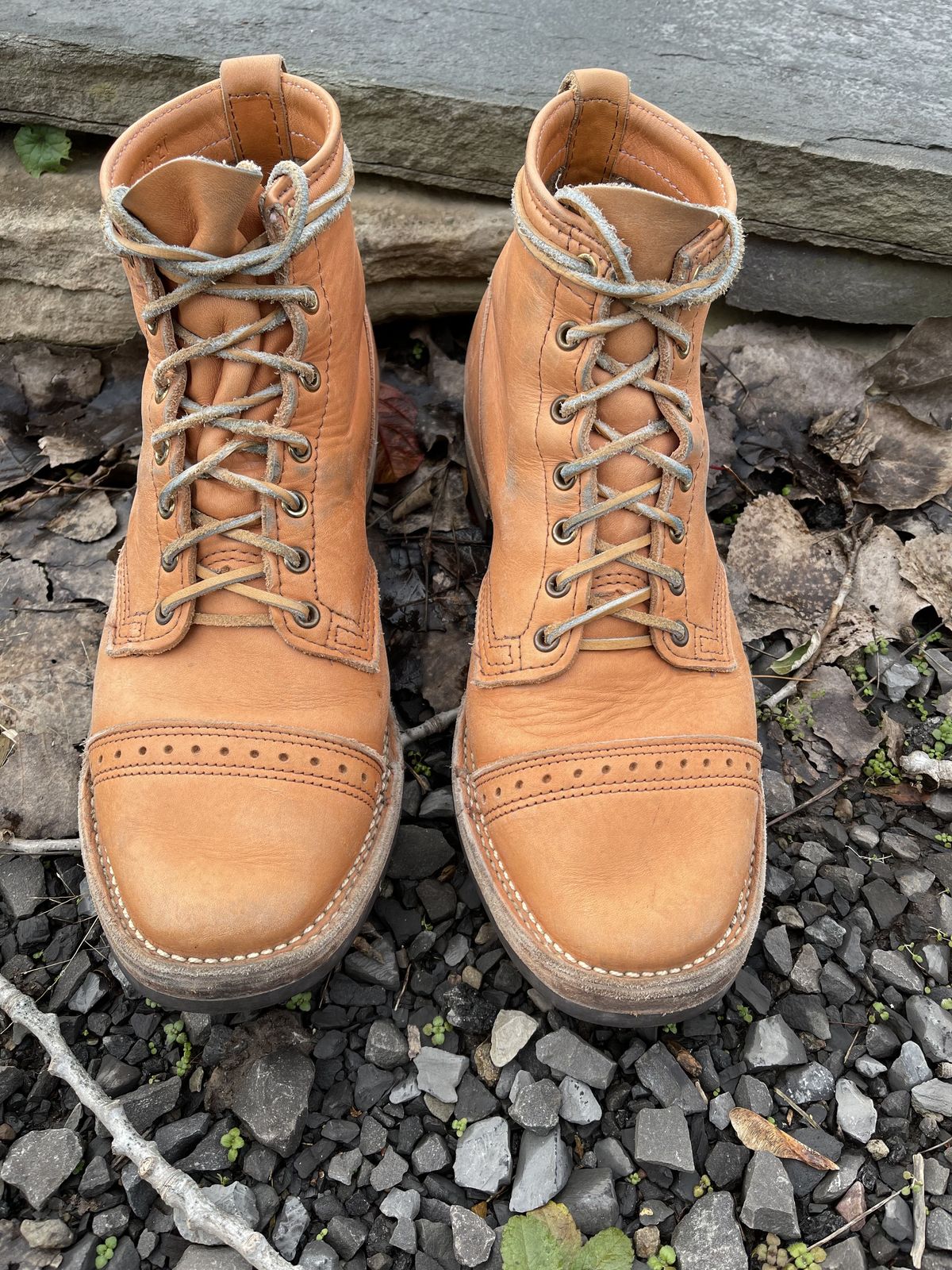 Photo by patinathunderdome on December 4, 2021 of the Wesco Hendrik in Horween Natural Essex.