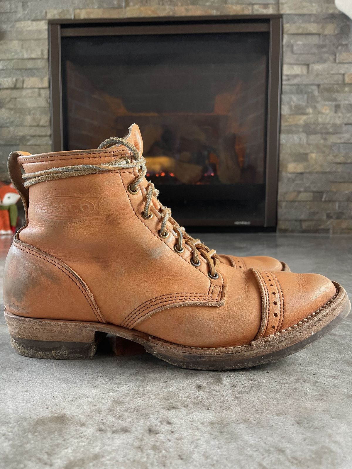Photo by patinathunderdome on January 3, 2022 of the Wesco Hendrik in Horween Natural Essex.