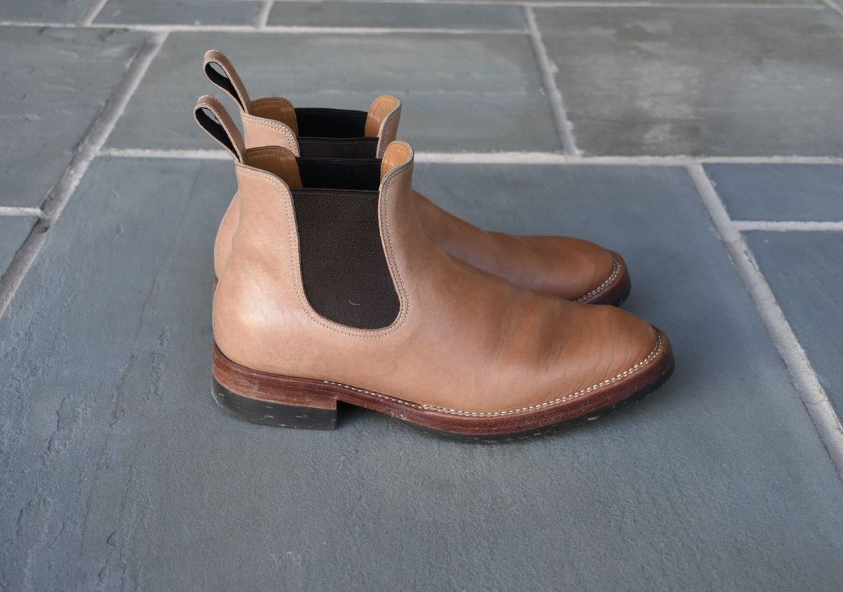 Photo by patinathunderdome on February 4, 2022 of the Benzein The Seventh Chelsea Boot in Shinki Natural Oiled Horsebutt.