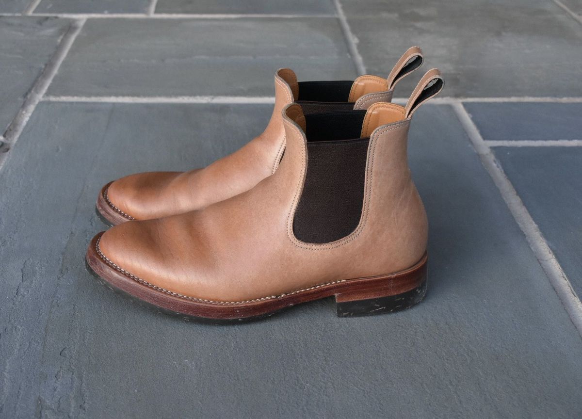 Photo by patinathunderdome on February 4, 2022 of the Benzein The Seventh Chelsea Boot in Shinki Natural Oiled Horsebutt.