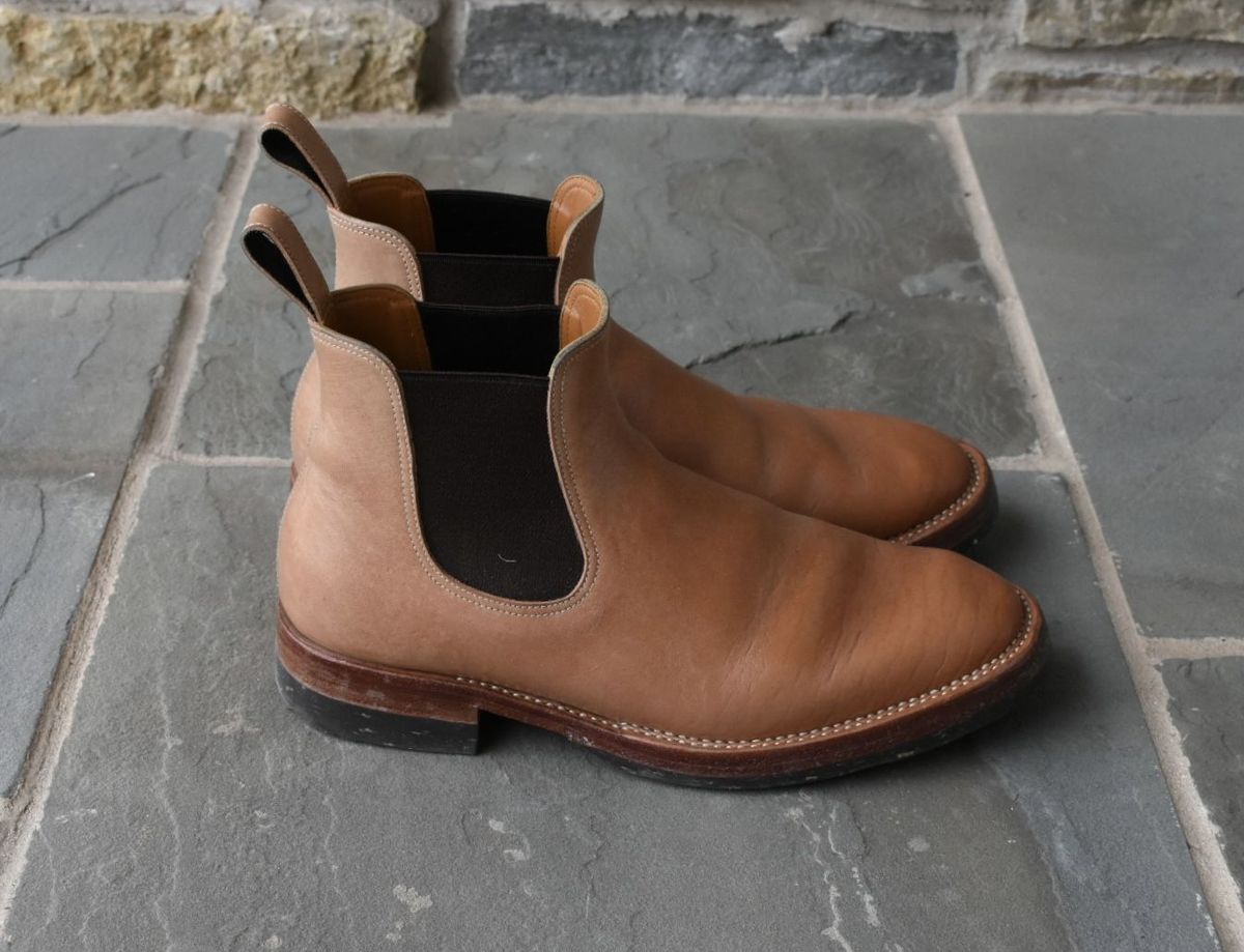 Photo by patinathunderdome on March 4, 2022 of the Benzein The Seventh Chelsea Boot in Shinki Natural Oiled Horsebutt.