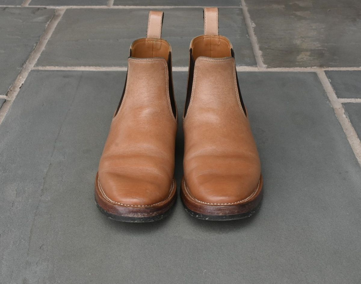 Photo by patinathunderdome on April 4, 2022 of the Benzein The Seventh Chelsea Boot in Shinki Natural Oiled Horsebutt.