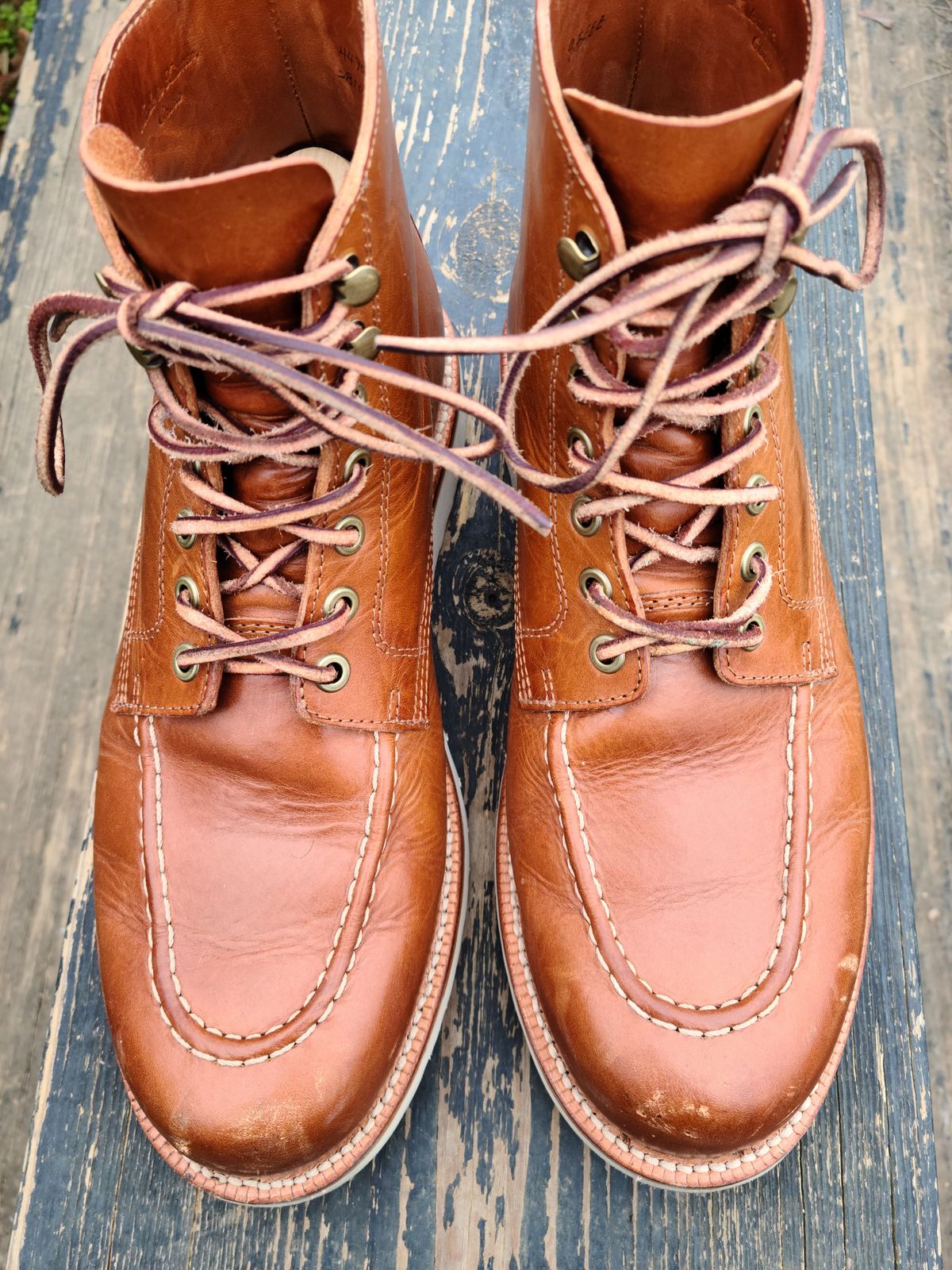 Photo by patinathunderdome on December 5, 2021 of the Grant Stone Brass Boot in Badalassi Carlo Saddle Tan Minerva.