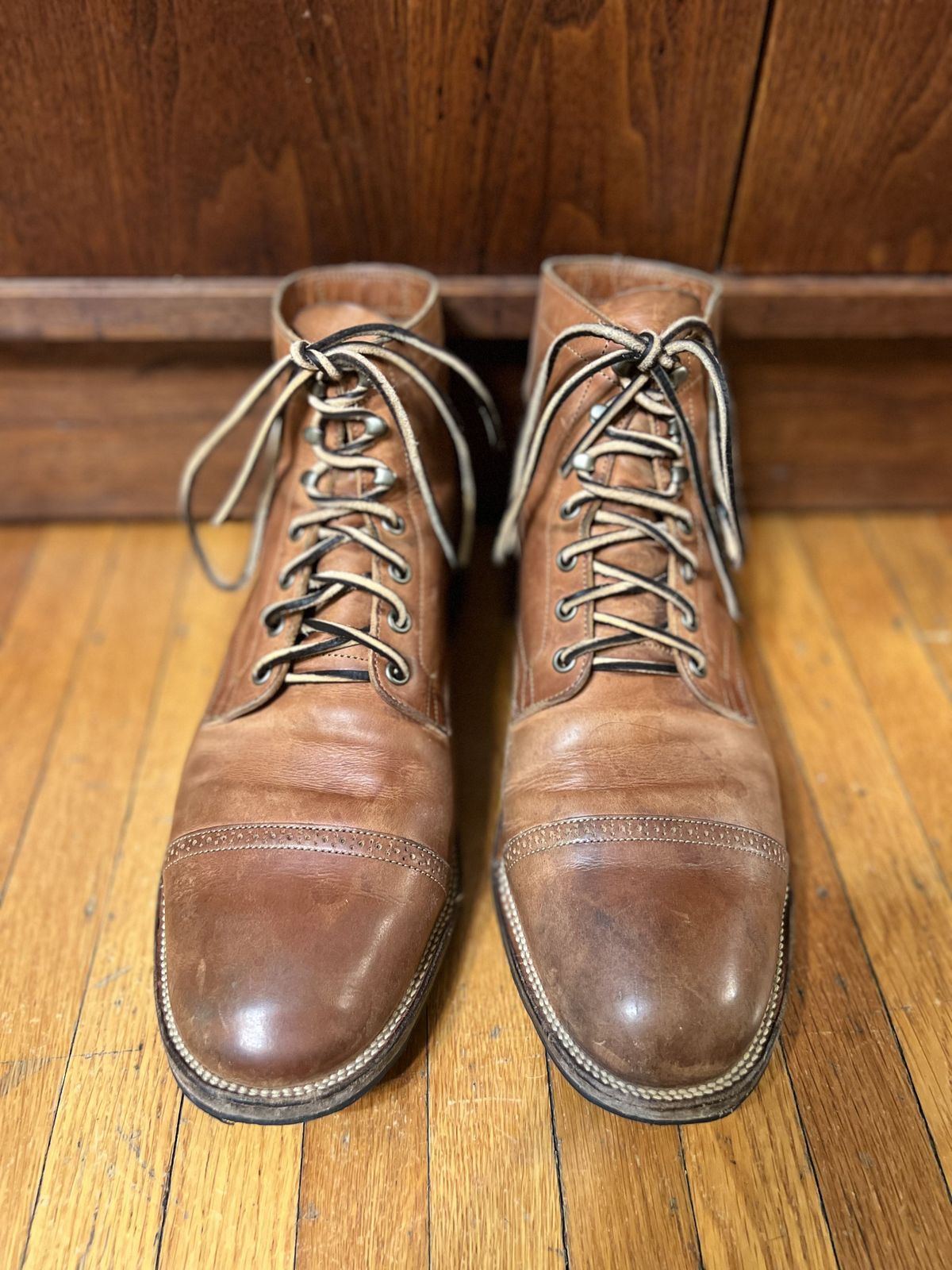Photo by patinathunderdome on January 4, 2022 of the Viberg Service Boot in Maryam Used Cuoio Vitello Calf.