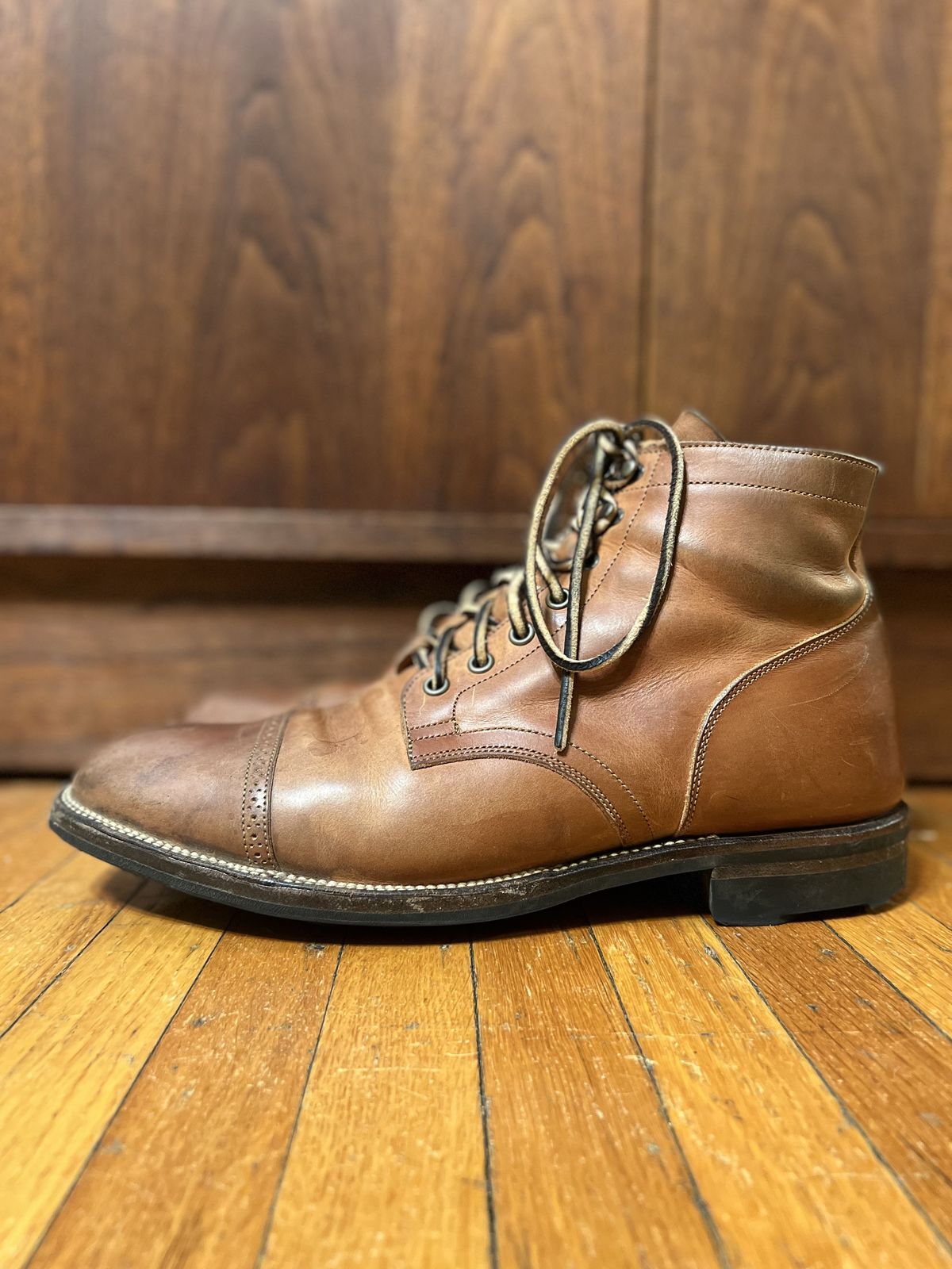 Photo by patinathunderdome on January 4, 2022 of the Viberg Service Boot in Maryam Used Cuoio Vitello Calf.
