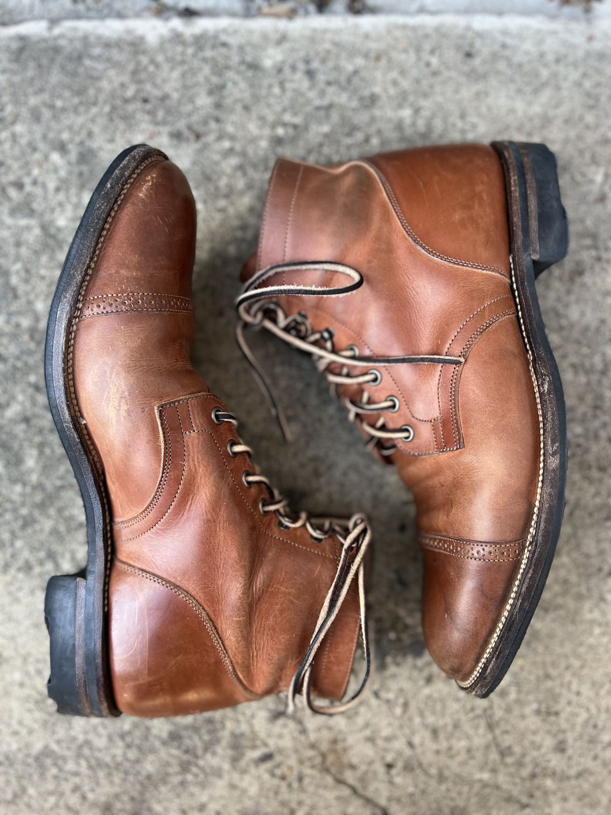 Photo by patinathunderdome on February 5, 2022 of the Viberg Service Boot in Maryam Used Cuoio Vitello Calf.