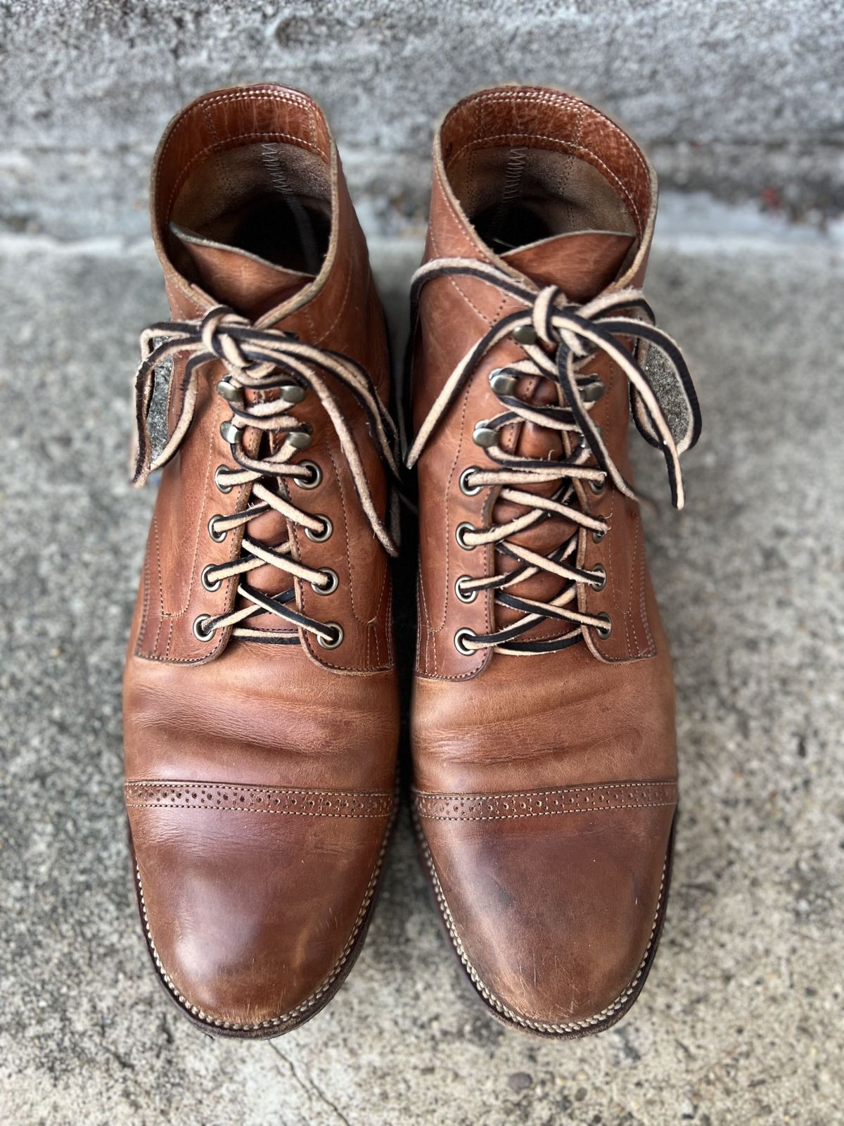 Photo by patinathunderdome on February 5, 2022 of the Viberg Service Boot in Maryam Used Cuoio Vitello Calf.