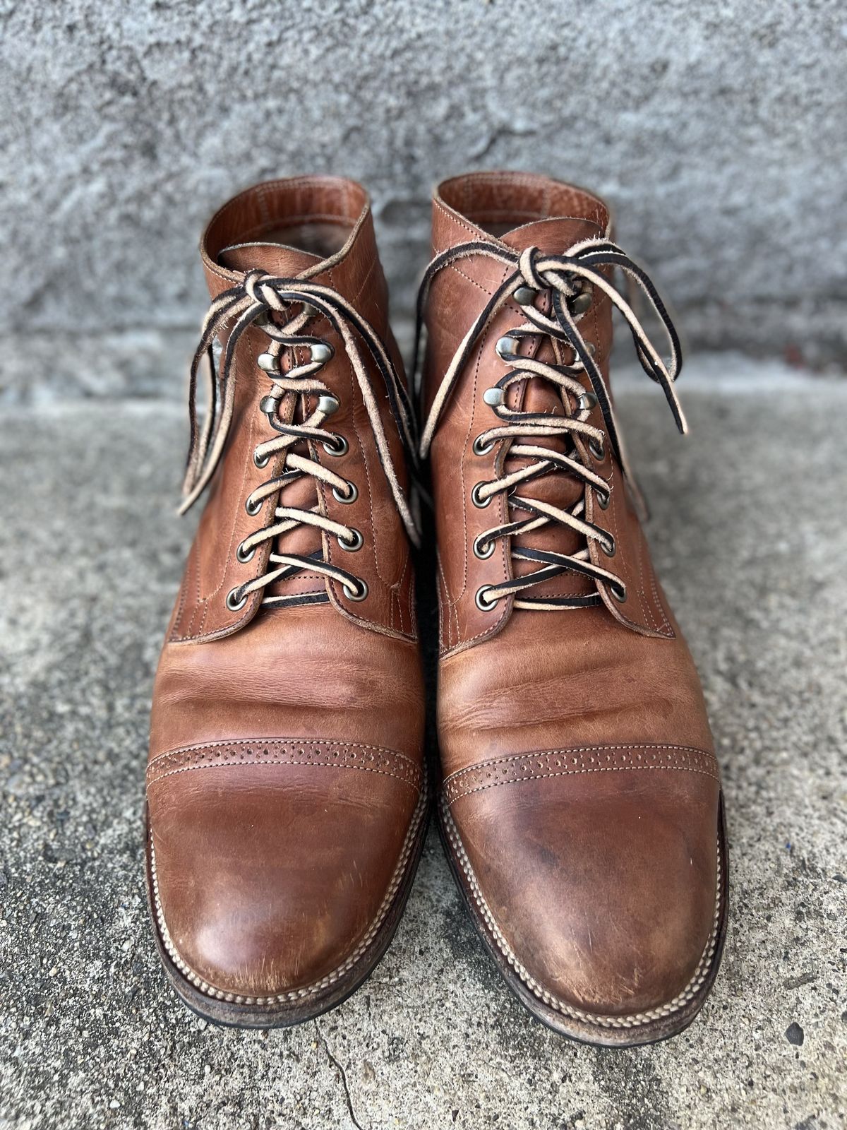 Photo by patinathunderdome on February 5, 2022 of the Viberg Service Boot in Maryam Used Cuoio Vitello Calf.