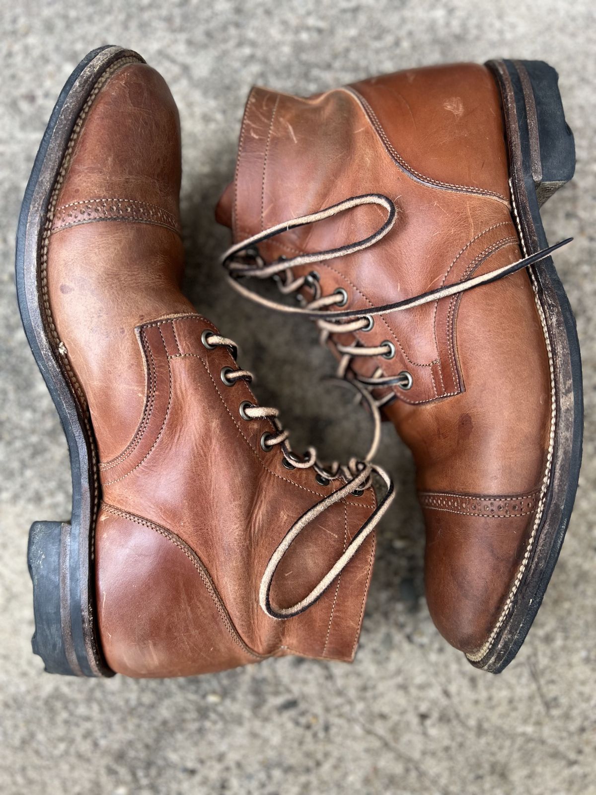 Photo by patinathunderdome on March 5, 2022 of the Viberg Service Boot in Maryam Used Cuoio Vitello Calf.