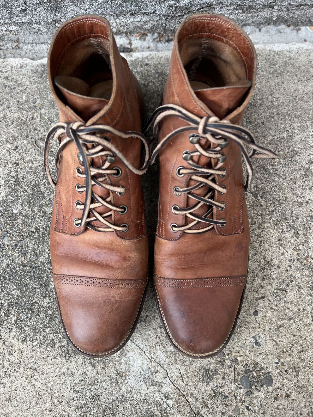 Photo by patinathunderdome on March 5, 2022 of the Viberg Service Boot in Maryam Used Cuoio Vitello Calf.