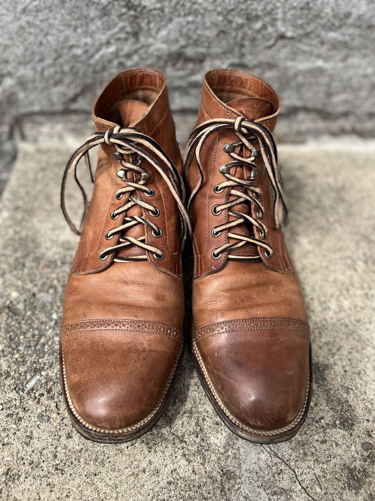 Photo by patinathunderdome on April 5, 2022 of the Viberg Service Boot in Maryam Used Cuoio Vitello Calf.