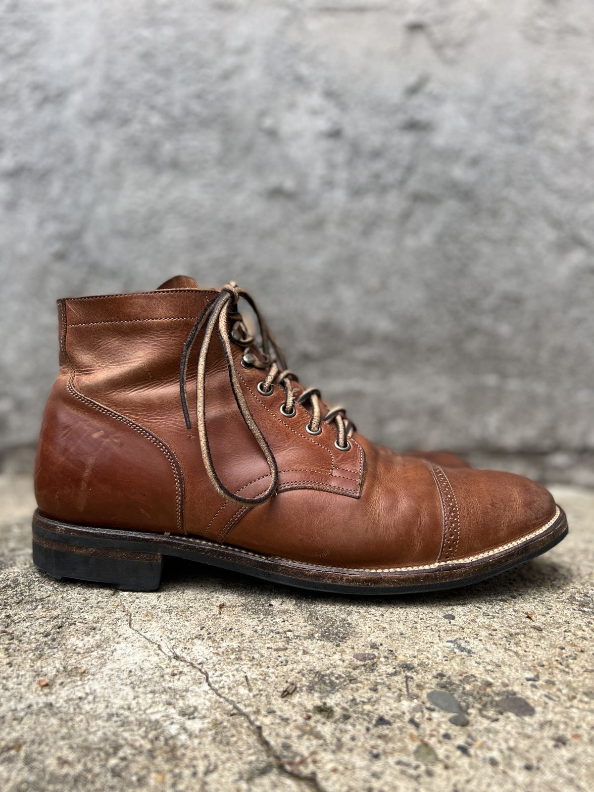 Photo by patinathunderdome on May 5, 2022 of the Viberg Service Boot in Maryam Used Cuoio Vitello Calf.