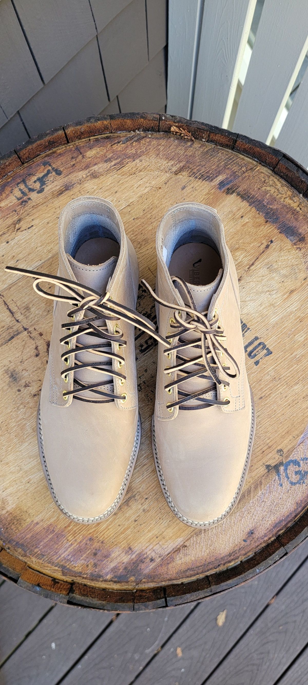 Photo by patinathunderdome on September 30, 2021 of the Viberg Service Boot in Maryam Light Grey Horsebutt.