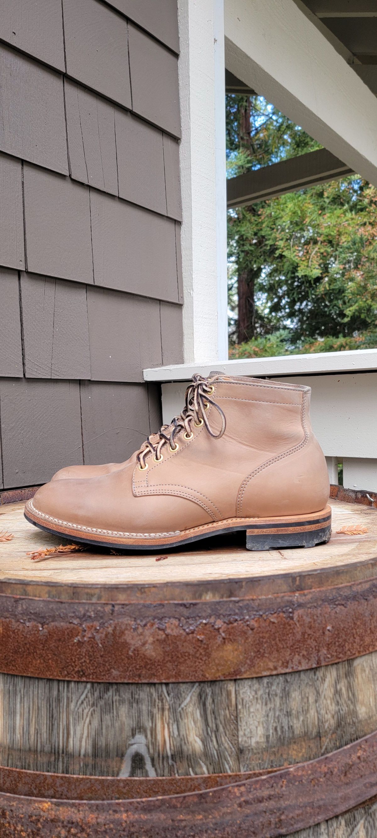 Photo by patinathunderdome on November 2, 2021 of the Viberg Service Boot in Maryam Light Grey Horsebutt.
