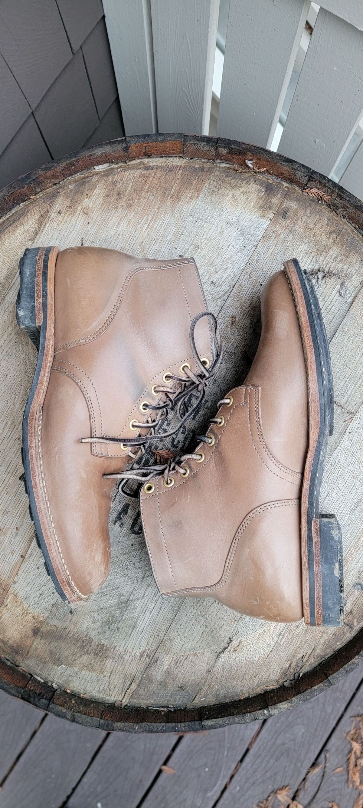 Photo by patinathunderdome on January 4, 2022 of the Viberg Service Boot in Maryam Light Grey Horsebutt.