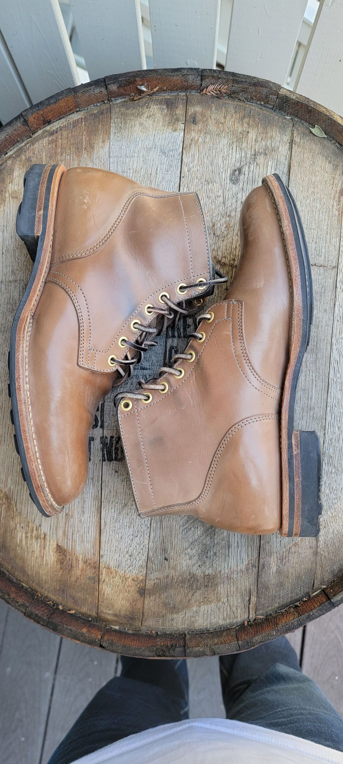 Photo by patinathunderdome on February 4, 2022 of the Viberg Service Boot in Maryam Light Grey Horsebutt.