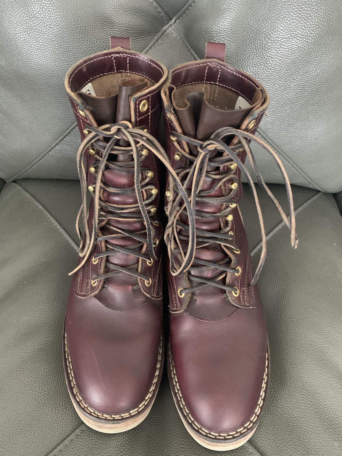 Photo by patinathunderdome on February 4, 2022 of the Nicks Traveler in Horween Color 8 Chromexcel.