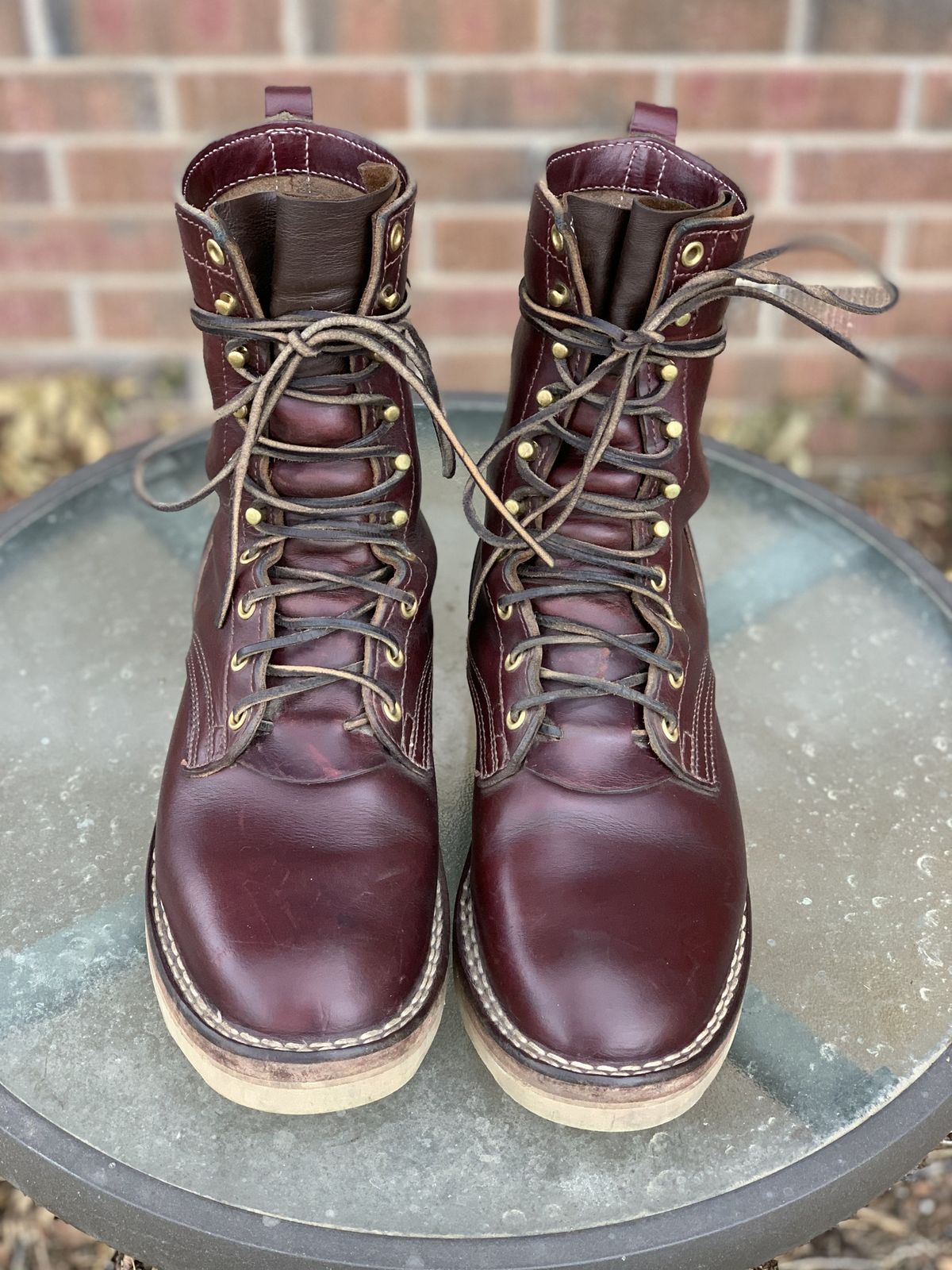 Photo by patinathunderdome on April 5, 2022 of the Nicks Traveler in Horween Color 8 Chromexcel.