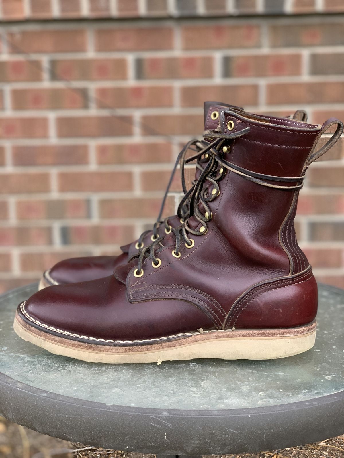 Photo by patinathunderdome on April 5, 2022 of the Nicks Traveler in Horween Color 8 Chromexcel.