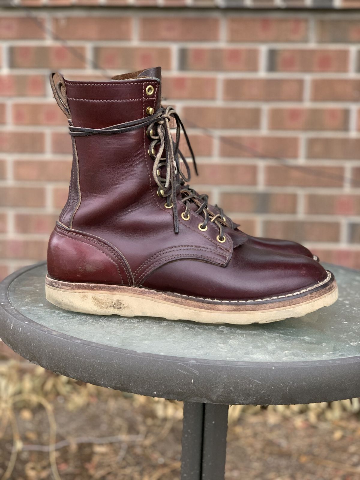 Photo by patinathunderdome on April 5, 2022 of the Nicks Traveler in Horween Color 8 Chromexcel.