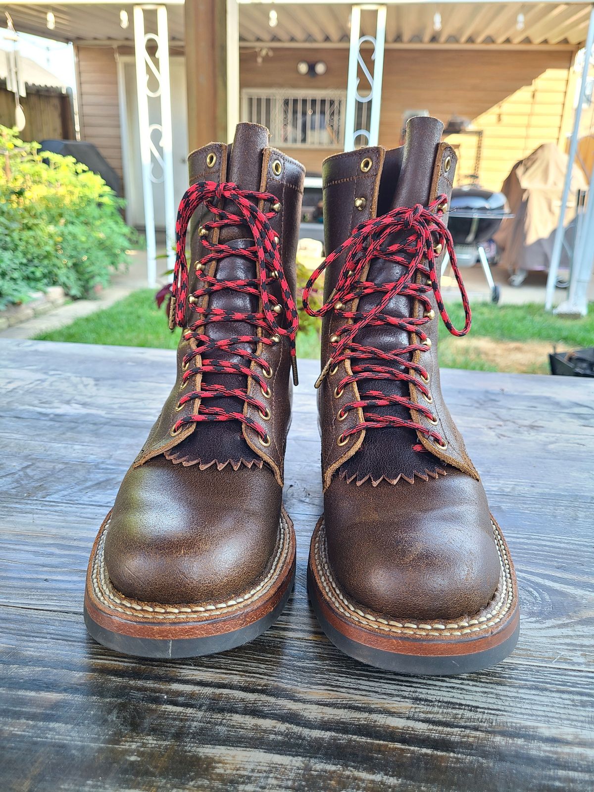 Photo by patinathunderdome on October 1, 2021 of the White's Bounty Hunter in Horween Cinnamon Waxed Flesh.