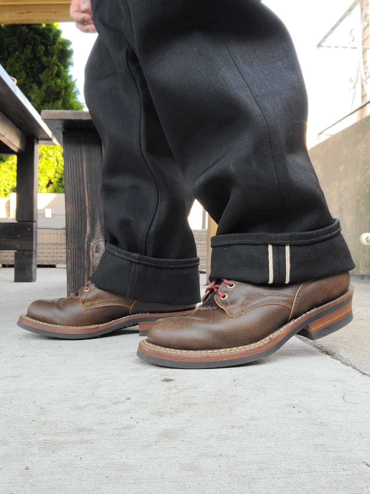 Photo by patinathunderdome on October 1, 2021 of the White's Bounty Hunter in Horween Cinnamon Waxed Flesh.