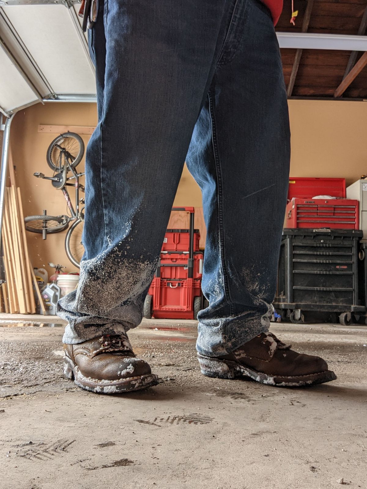 Photo by patinathunderdome on February 2, 2022 of the White's Bounty Hunter in Horween Cinnamon Waxed Flesh.