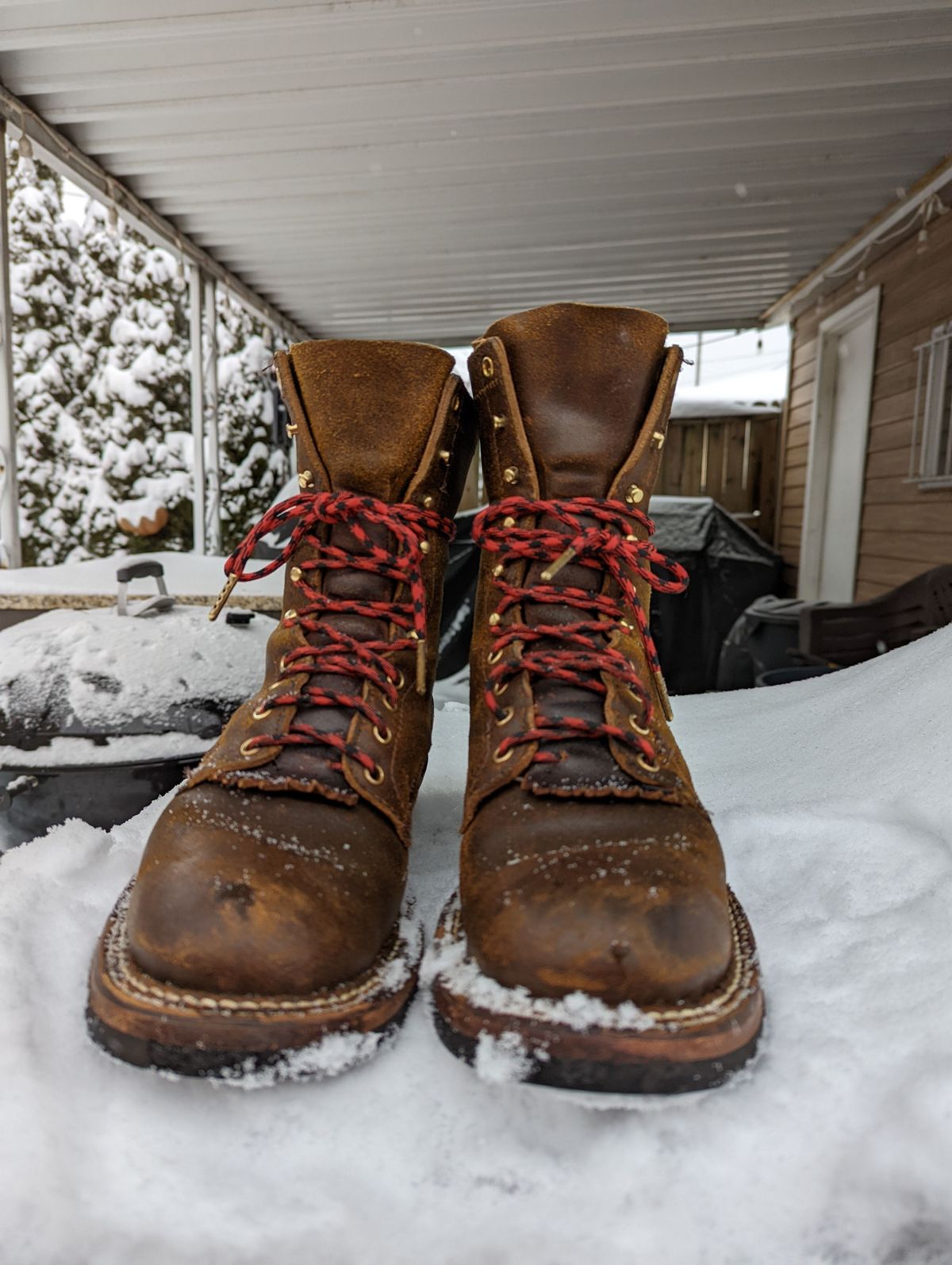 Photo by patinathunderdome on February 2, 2022 of the White's Bounty Hunter in Horween Cinnamon Waxed Flesh.