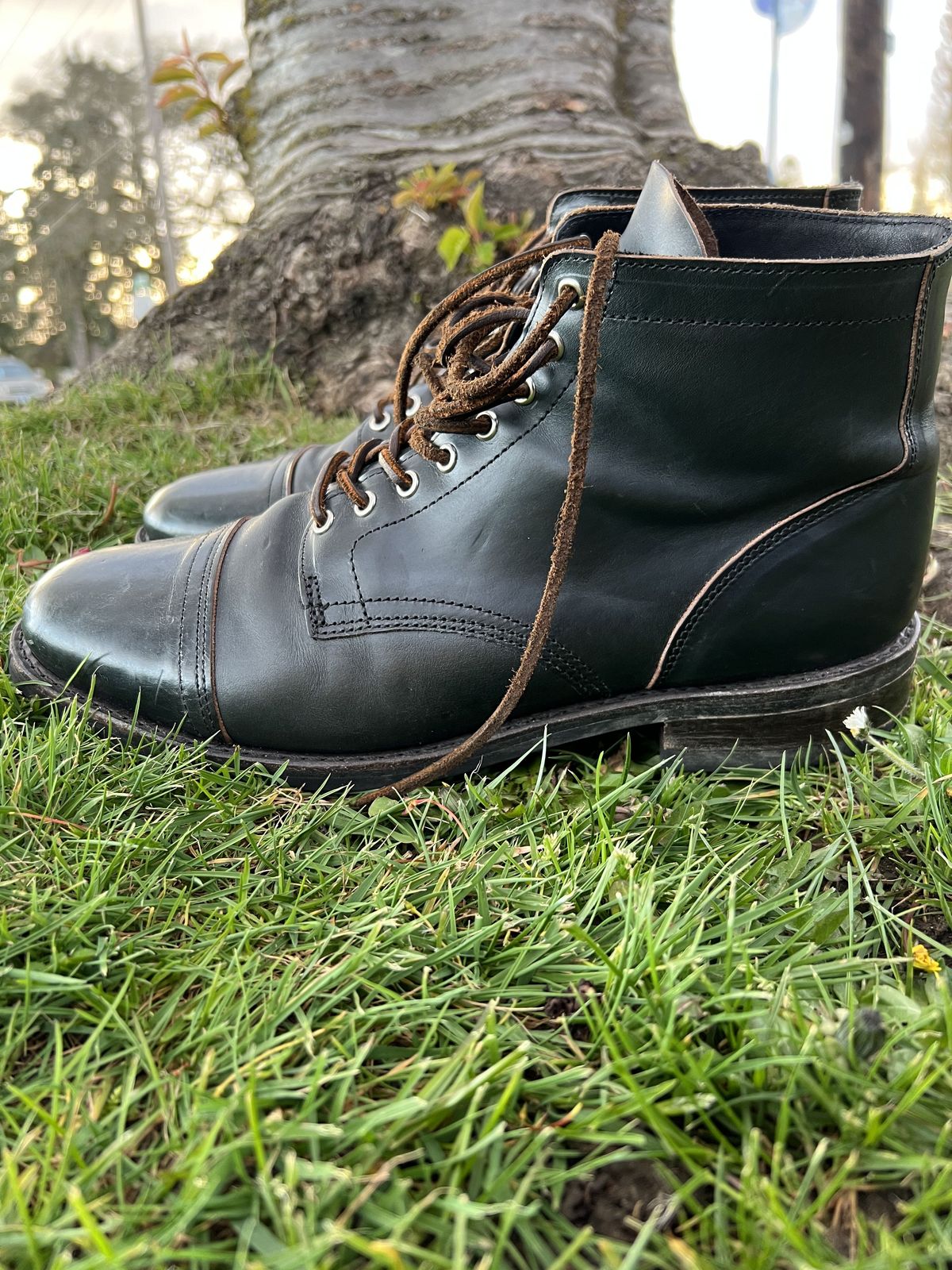 Photo by patinathunderdome on April 6, 2022 of the Thursday Vanguard in Horween Indigo Chromexcel.