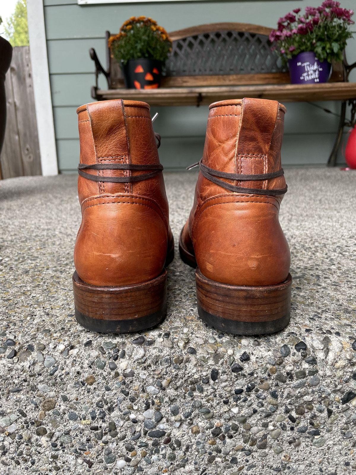 Photo by patinathunderdome on November 3, 2021 of the Julian Boots Bowery in Horween Cognac Essex.