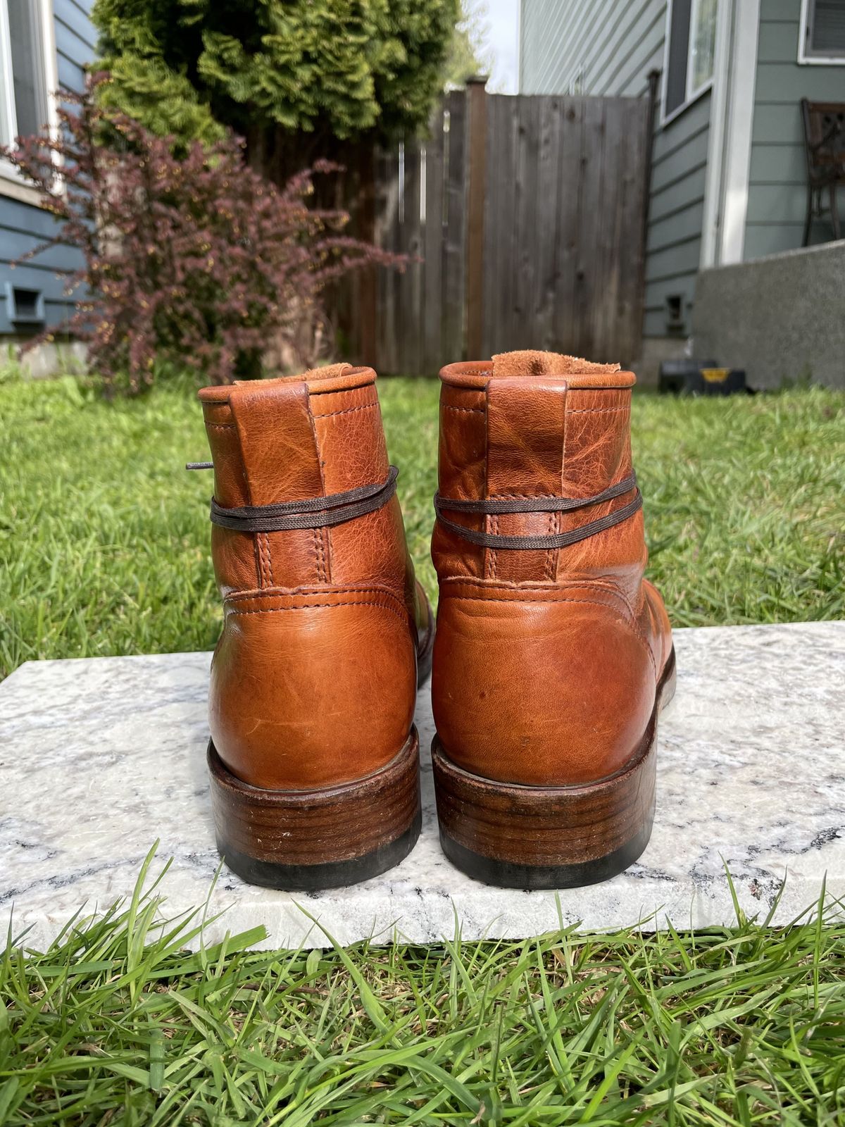 Photo by patinathunderdome on May 5, 2022 of the Julian Boots Bowery in Horween Cognac Essex.