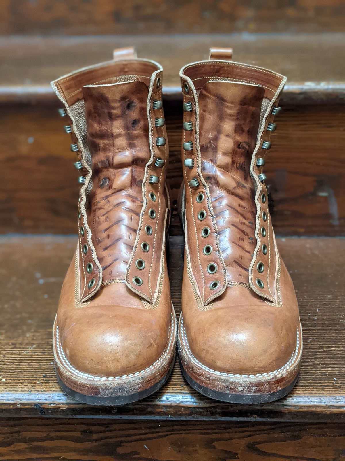 Photo by patinathunderdome on November 6, 2021 of the Onderhoud LCV01 Lineman Boot in Wickett & Craig Buck Brown Traditional Harness.
