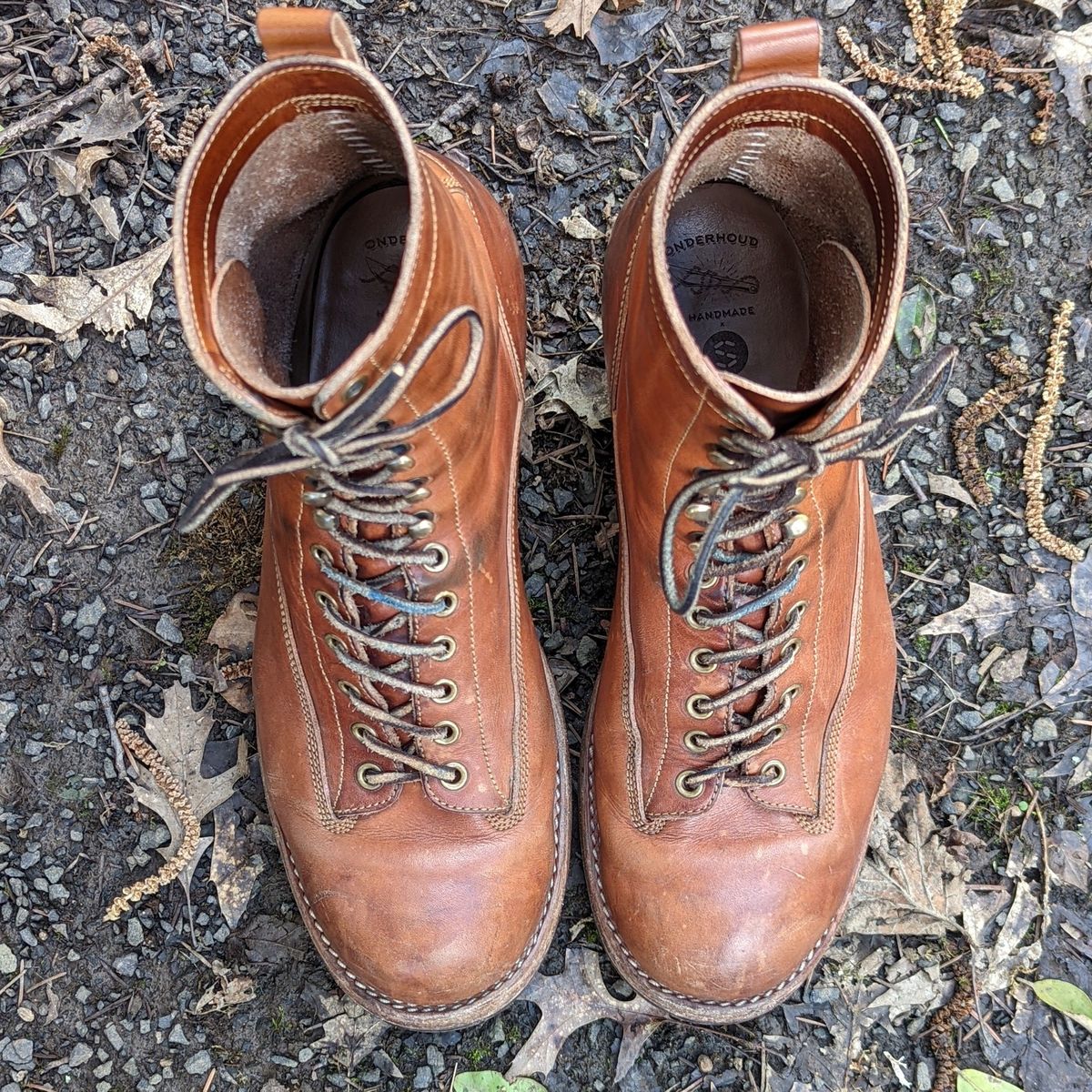 Photo by patinathunderdome on March 6, 2022 of the Onderhoud LCV01 Lineman Boot in Wickett & Craig Buck Brown Traditional Harness.