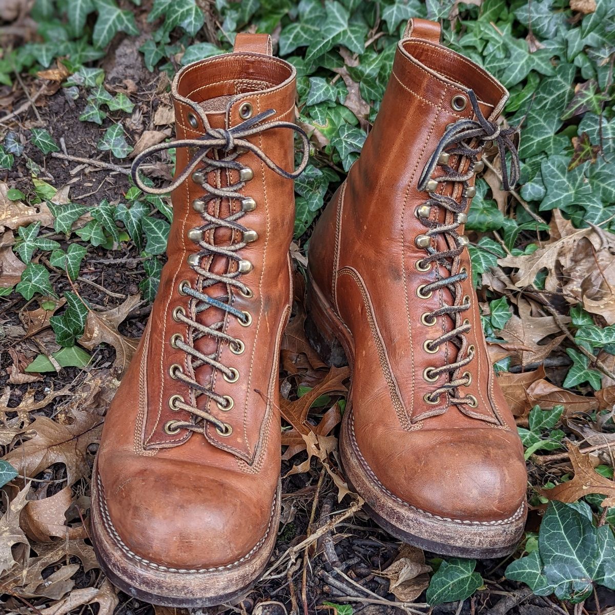 Photo by patinathunderdome on March 6, 2022 of the Onderhoud LCV01 Lineman Boot in Wickett & Craig Buck Brown Traditional Harness.