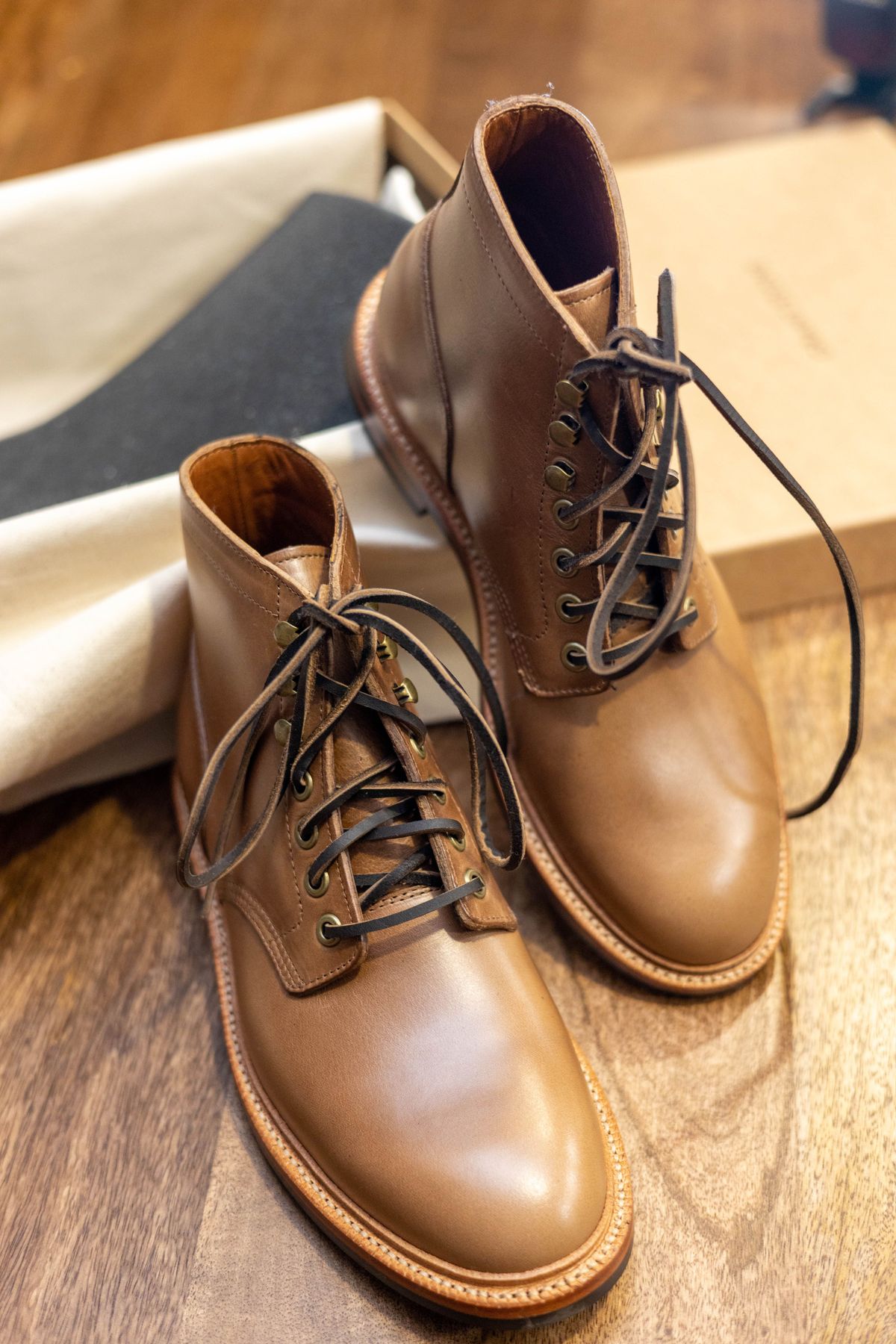 Photo by patinathunderdome on November 3, 2021 of the Grant Stone Diesel Boot in Horween Dune Chromexcel.