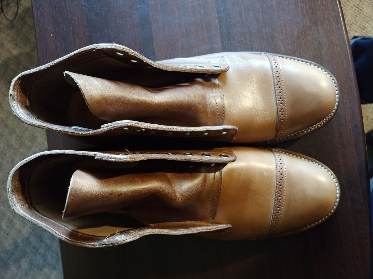Photo by patinathunderdome on October 4, 2021 of the Viberg Service Boot in Horween Natural Chromexcel.